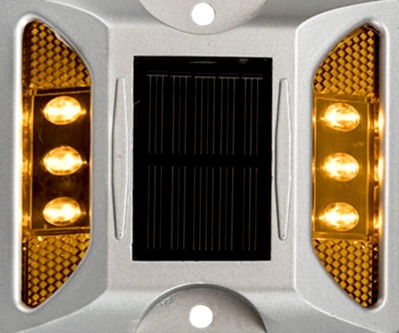 ⁦عيون القطط بالطاقة الشمسية (سولار)⁩ - الصورة ⁦3⁩